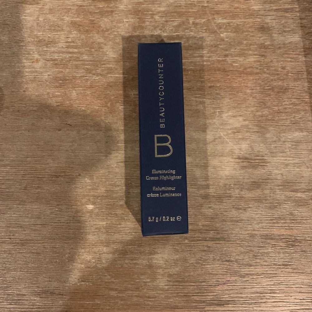 BeautyCounter illuminating Cream highlighter